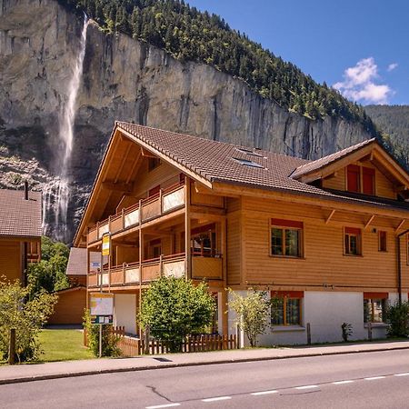 Apartment Breithorn - Charming Home - Free Parking & Wifi ラウターブルンネン エクステリア 写真